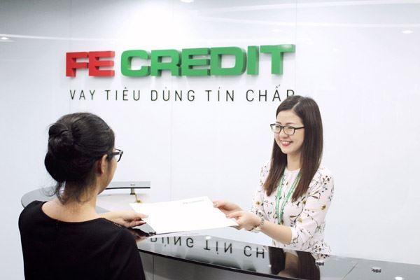 alt text: Ưu điểm vay tiền FE Credit